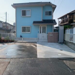 芝生の庭を広々とした駐車スペースへ インターロッキングで整えたリフォーム外構 入間市K様邸